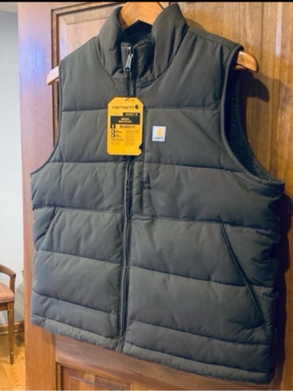 CARHARTT MONTANA INSULATED Relaxed Fit Reversible Vest.